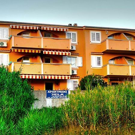 Apartmani Zeljko Metajna Ngoại thất bức ảnh
