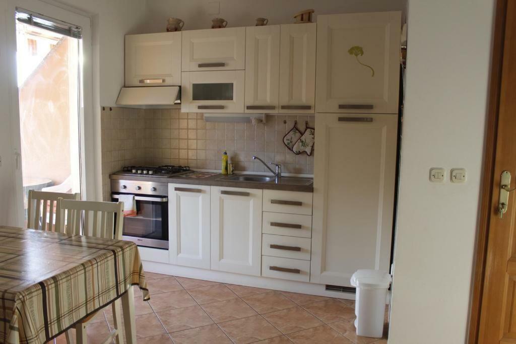 Apartmani Zeljko Metajna Ngoại thất bức ảnh